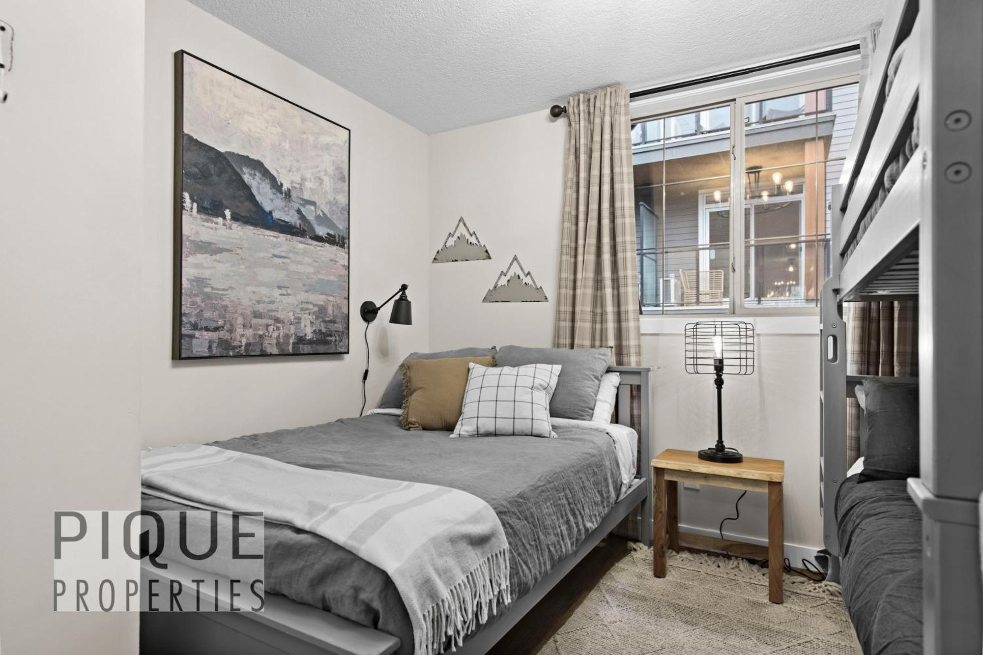 Mystic Mountain Chalet, Heated Outdoor Pool & Hot Tub, Free Parking, Fast Wifi! 坎莫尔 外观 照片